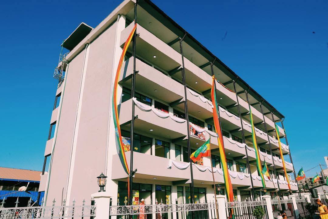 You are currently viewing Mayor Transferred Four G+4 Buildings to Urban Safety Net Program Beneficiaries in Addis Ababa