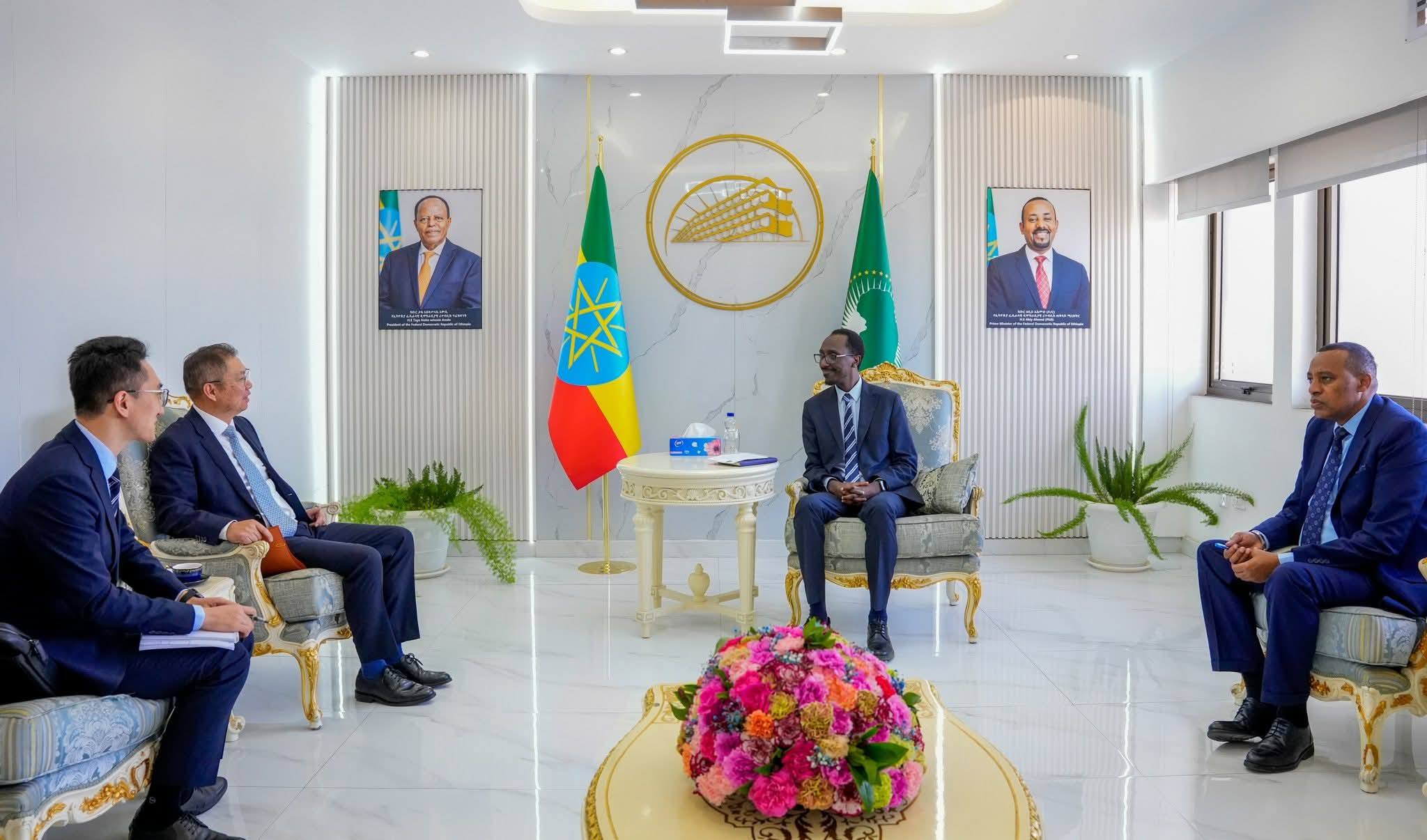 You are currently viewing FM Gedion Receives China’s Special Envoy to the Horn of Africa