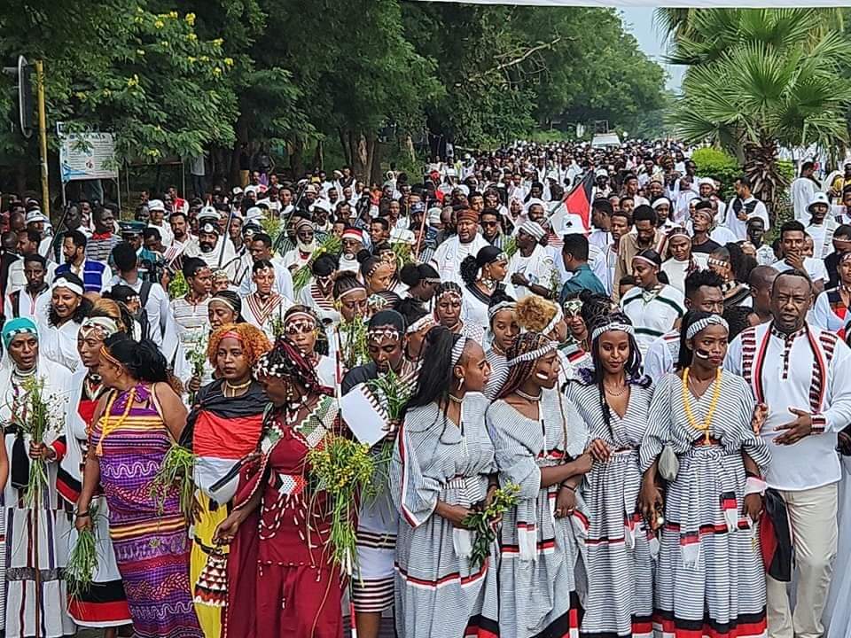 Read more about the article Irreechi Malkaa Baaroo Naannoo Gaambeellaatti kabajamaa jira