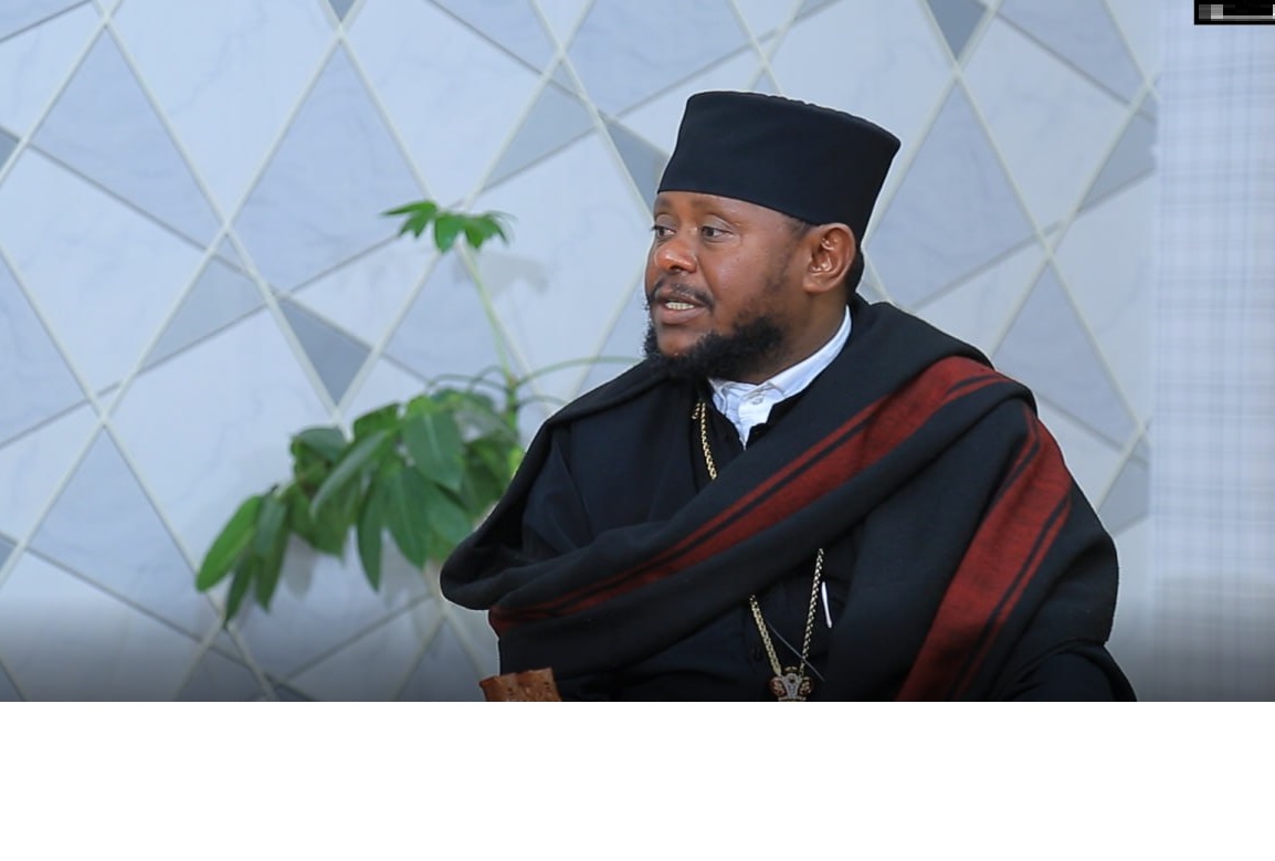Read more about the article Dhaloonni Har’aa Itoophiyaa Nagaa fi Tokkummaan Jiraattu Uumuu Qabu – Malaaka Hiwot Qomoos Aabbaa Waldayyesuus Seefuu