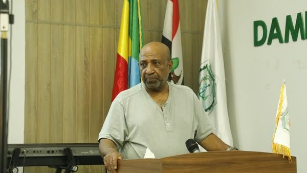 Read more about the article Yunivasiitiiwwan bakka yaadni walabaa itti madduu fi biyyaa fayyadu ta’uu qaba- Piroof. Biraanuu Naggaa