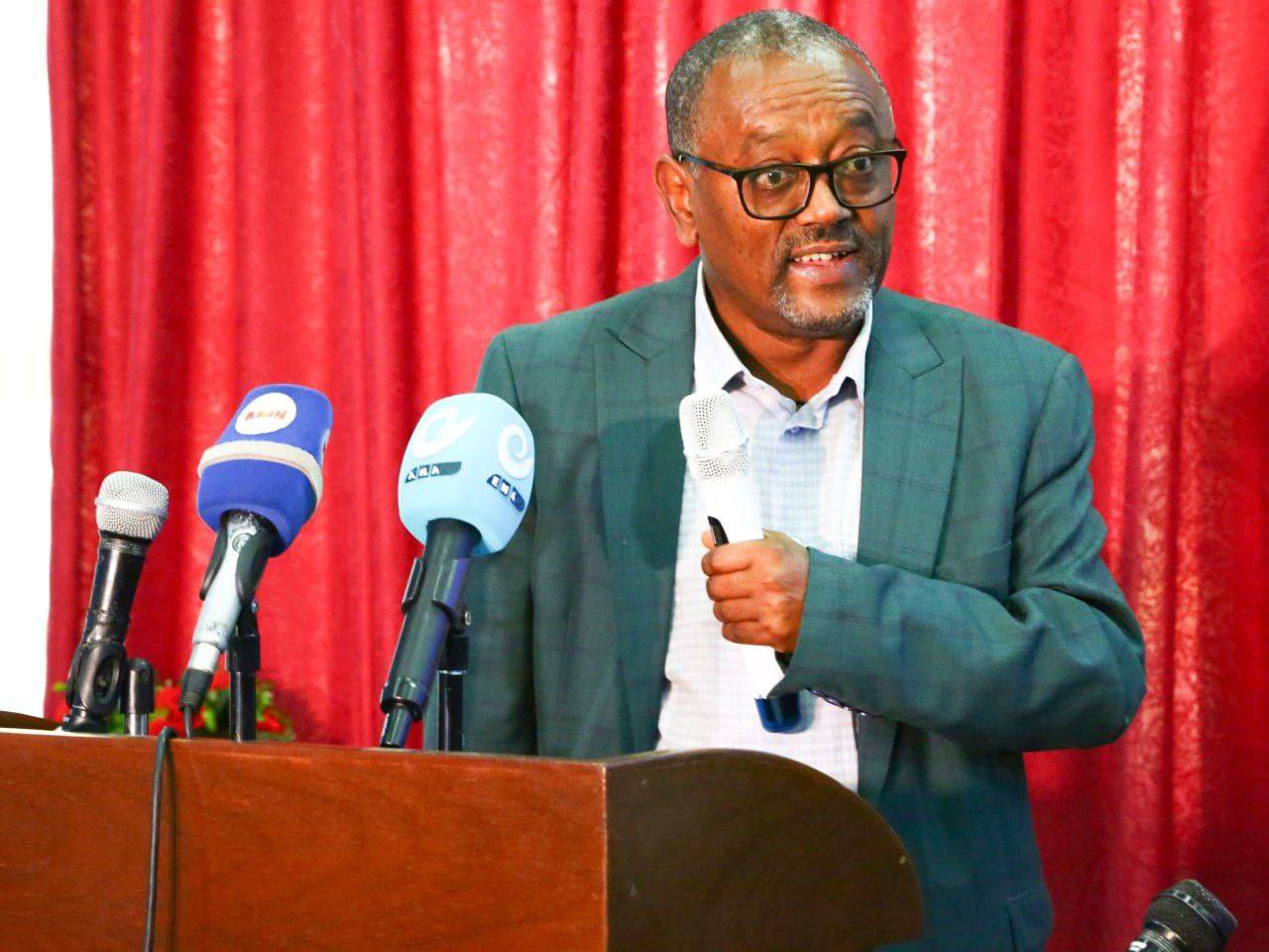 Read more about the article Dhaloota sababatti amanuu fi dhiibbaa uumuu danda’uu horachuu keessatti dhaabbileen barnootaa itti gaafatamummaa guddaa qabu- H/Yesuus Taayyee (Dr.)