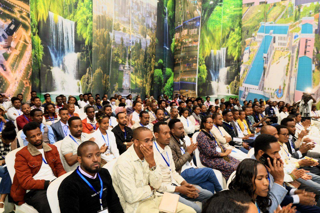 Read more about the article Hooggansaafi ogeeyyiiwwan Kominikeeshiniifi quunnamtii uummataaf leenjiin kennamuu eegale