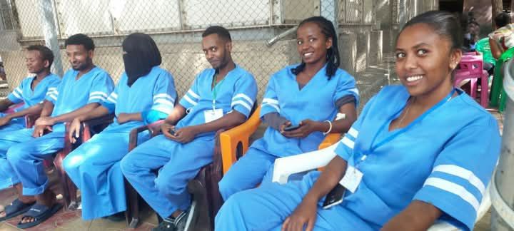 Read more about the article Ogeeyyiin fayyaa ogummaasaaniin hawaasa tajaajiluun cinaatti dhiiga arjoomaa jiru