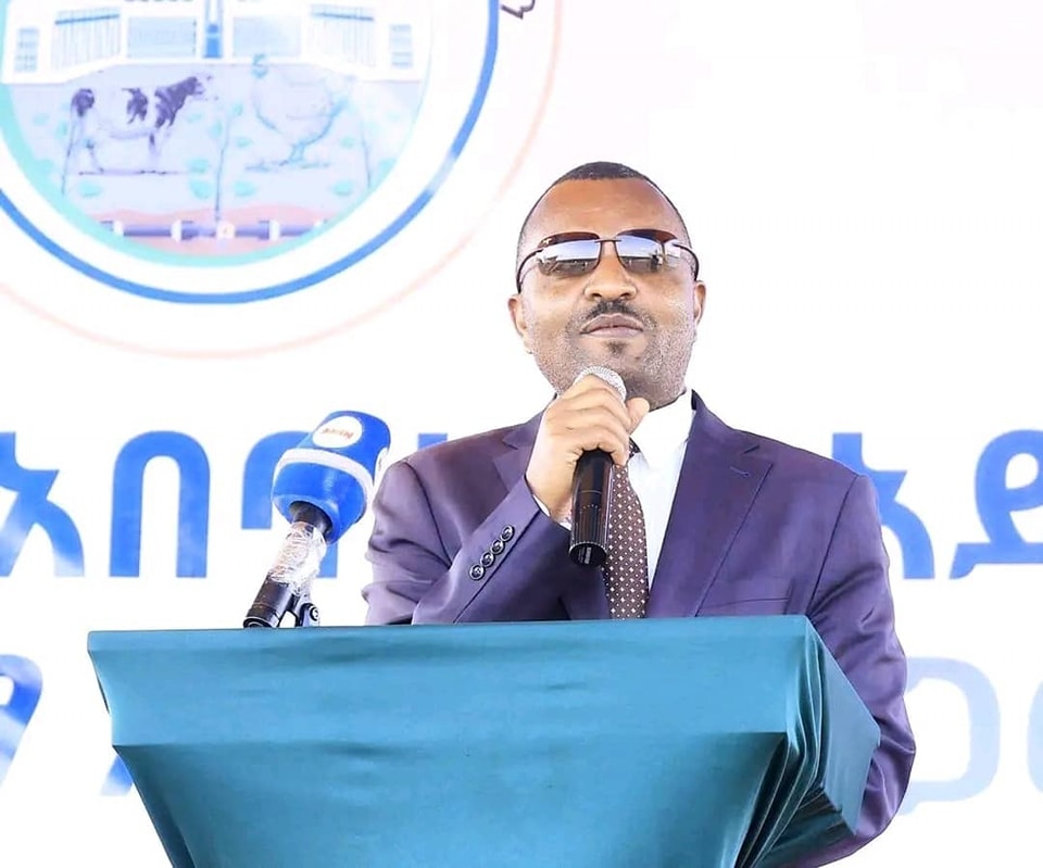 Read more about the article Harka namaa ilaaluufi gargaaramummaa dhabamsiisuuf xiyyeeffannoon hojjetamaa akka jiru Hogganaan Waajjira Paartii Badhaadhinaa Damee Magaalaa Finfinnee Obbo Mogos Baalchaa himan