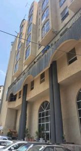 Read more about the article Magaalaa Finfinneetti namni dhuunfaa xuraawaa mana fincaanii gadilakkisee naannoo faale birrii kuma 300’n adabaame