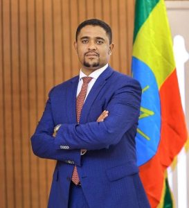 Read more about the article Hiriirri guddicha guutummaa Oromiyaatti gaggeeffame diinaafis firaafis ergaa murteessaa dabarseera- Pirezidaanti Shimallis Abdiisaa
