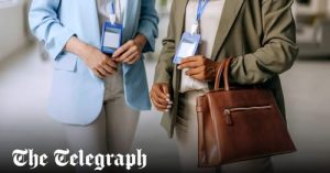 Read more about the article Ingilaandi godaansa seeraan alaa hambisuuf lammiileen hundi waraqaa eenyummaa dijitaalaa biyyaalessaa dirqama taasisuuf jirti