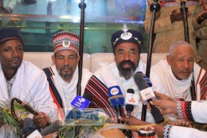 Read more about the article Abbootiin Gadaa imala gara Horaatti osoo hin eegalin dura akkamiin eebbifatu?