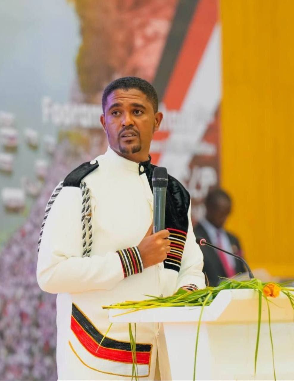 You are currently viewing ’Irreecha Hora Harsadee ulfoo keessanitti ulfina waan hortaniif galatoomaa” Shimallis Abdiisaa PMNO