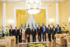 Read more about the article Pirezidaanti Taayyeen xalayaa Muudamaa Ambaasaaddaroota biyyoota 14 simatan