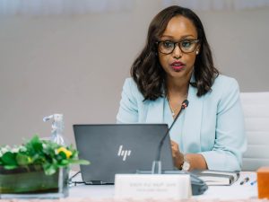 Read more about the article Guyyootii 100 keessatti sharafni alaa doolaara biiliyoona 8.29 argameera- Fitsum Asaffaa (Dr)