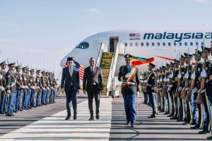 Read more about the article Dooktar Abiyyi Ministira Muummee Maaleezhiyaa simatan