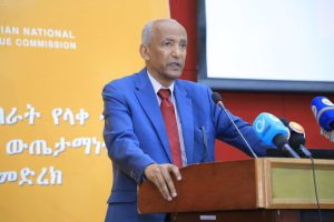 Read more about the article Rakkoolee Itoophiyaa bifa waaraan furuuf falli isaa mari’achuu qofaadha-Piroofeesar Masfin Araya’aa