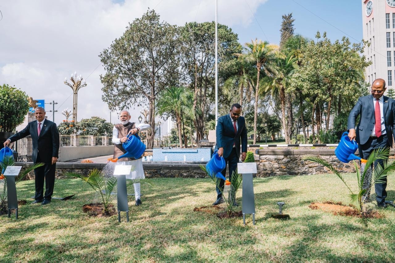 You are currently viewing Sagantaan “Muka Tokko, Haadhakoof” Indiyaa fi Inishiyeetiiviin “Ashaaraa Magariisaa” Itooophiyaa, addunyaaf fakkeenya ta’u