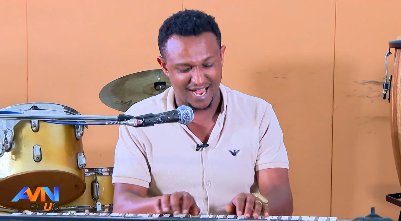 You are currently viewing “Abbaan koo osoo barnoota Seeraa irratti na eeguun barnoota muuziqaa irratti argame” – Weellisaafi Muuziqeessaa Anis Gabii