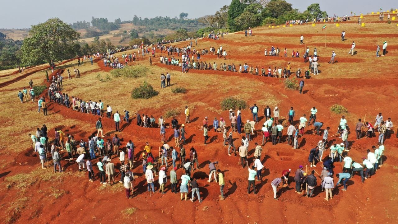 You are currently viewing Oromiyaatti Duulli Hojii Kunuunsa Biyyee fi Bishaanii guyyaa 60’f turu eegale