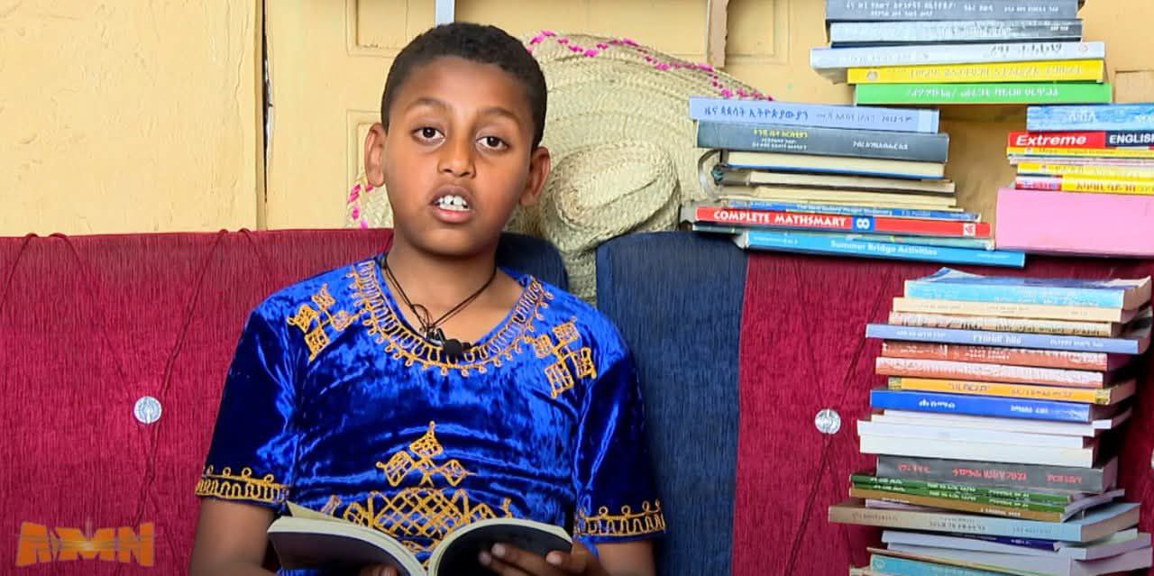 You are currently viewing ‎Daa’ima waggaa 10 keessatti kitaabota 450 dubbise – Ameen