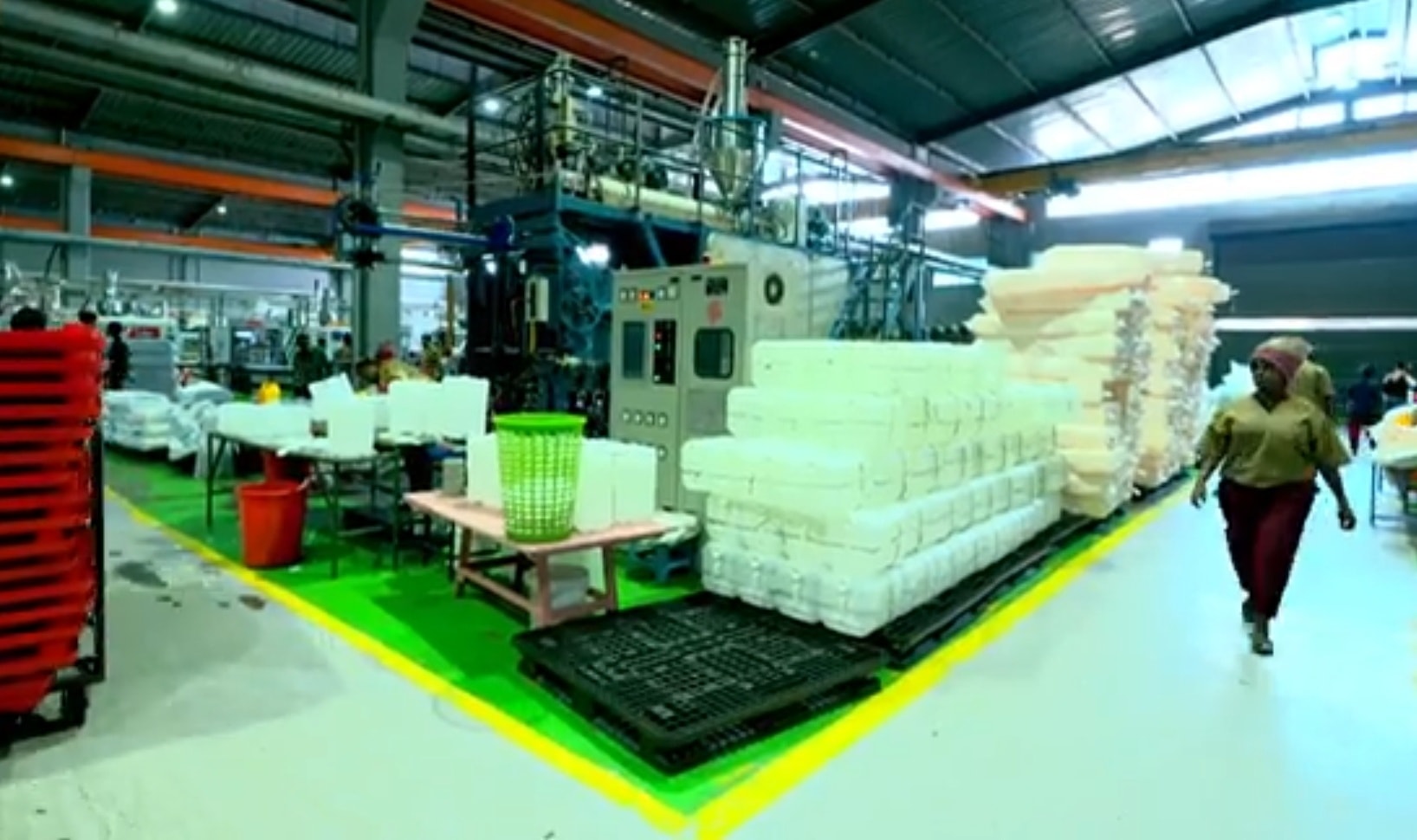 You are currently viewing Riifoormii Damee Diinagdee Irratti Taasifame Hudhaalee Indaastiriiwwan Keessa Turan Furuun Bu’uura Kaa’era – Kantiibaa Adaanech