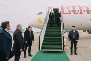 Read more about the article MM Abiyyi Ahimad (PhD) daawwannaa hojiif Azarbaajaan dhaqan