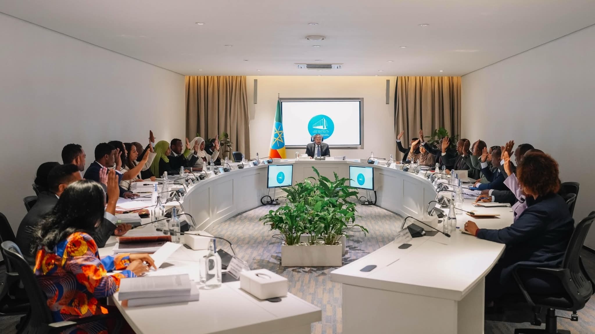 You are currently viewing Manni Maree Ministirootaa Labsii Bulchiinsa Taaksii Federaalaa fooyyessuuf wixinee dhiyate irratti mari’achuun Mana Maree Bakka Bu’oota Uummataaf qajeelche