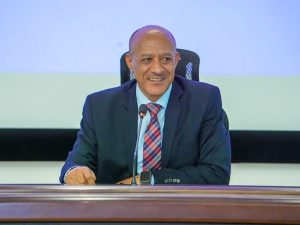 Read more about the article Dowladdu waxay ku hawlan tahay xaqiijinta madax-bannaanida gargaarka bini’aadantinimo – Raysulwasaare K/X JDFI Tamesgen Tiruneh