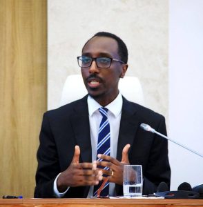 Read more about the article ሕቶ ዋንነት ኣፍ ደገ ባሕሪ ኢትዮጵያ ከመይ ይፈፀም ናብ ዝብል ዓለም ለኸ ተቐባልነት ዘለዎ ዓወት ዲፕሎማሲ ምስግጋር ተኻኢሉ እዩ-ሚኒስትር ጌዲዮን ጢሞቲዎስ(ዶ/ር)