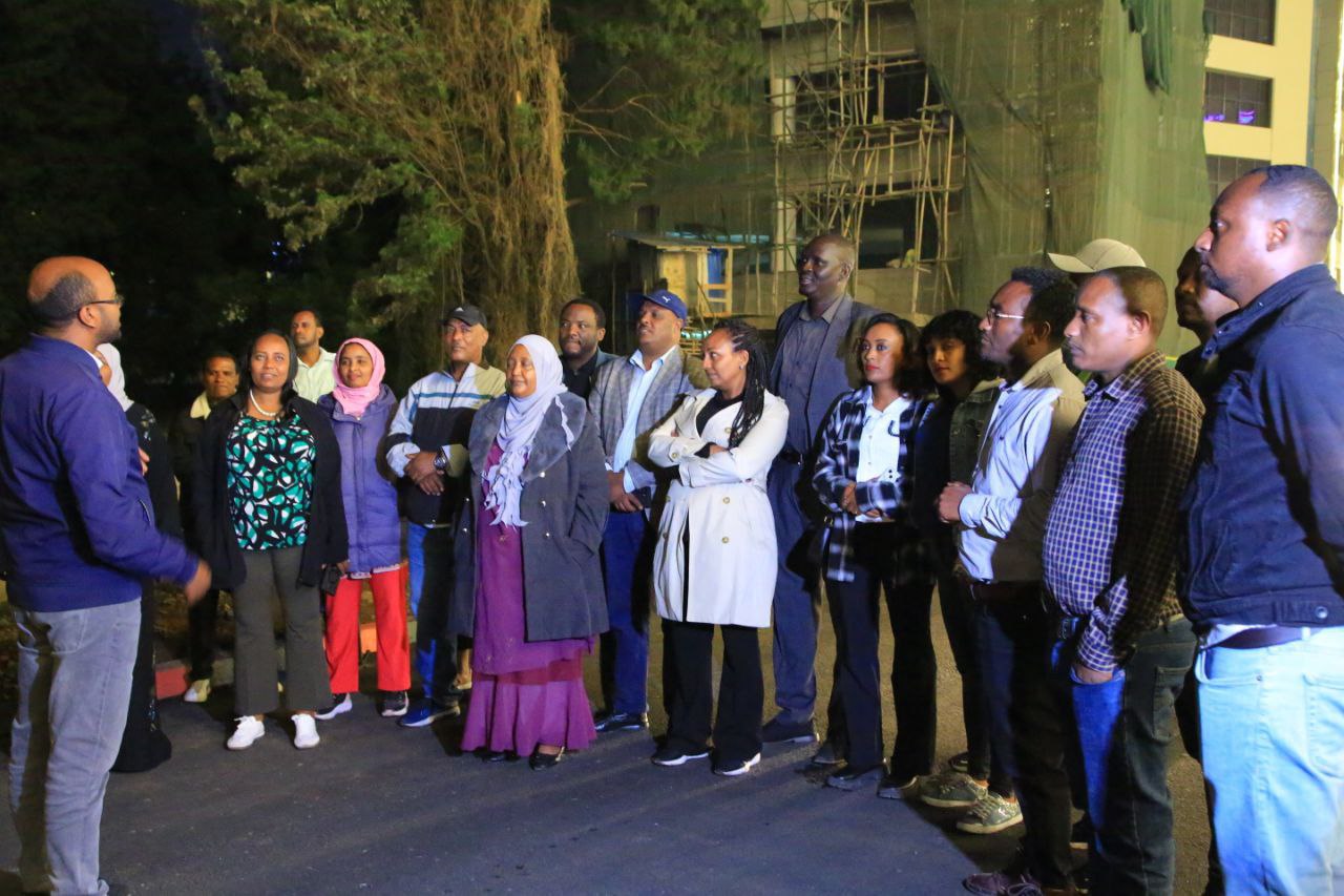 Read more about the article የአዲስ አበባ ከተማ ምክር ቤት በቦሌ ክፍለ ከተማ እየተከናወነ ባለው የኮሪደር ልማት እየተሳተፉ ለሚገኙ ሠራተኞች ማዕድ አጋራ