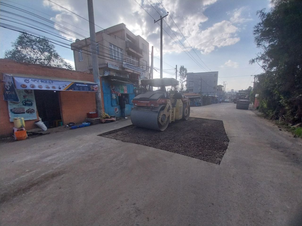 Read more about the article በበጀት ዓመቱ 102 ኪሎ ሜትር ርቀት የሚሸፍን የአስፋልት መንገድ ጥገና ለማከናወን ታቅዶ እየተሰራ ነው-የአዲስ አበባ ከተማ መንገዶች ባለሥልጣን