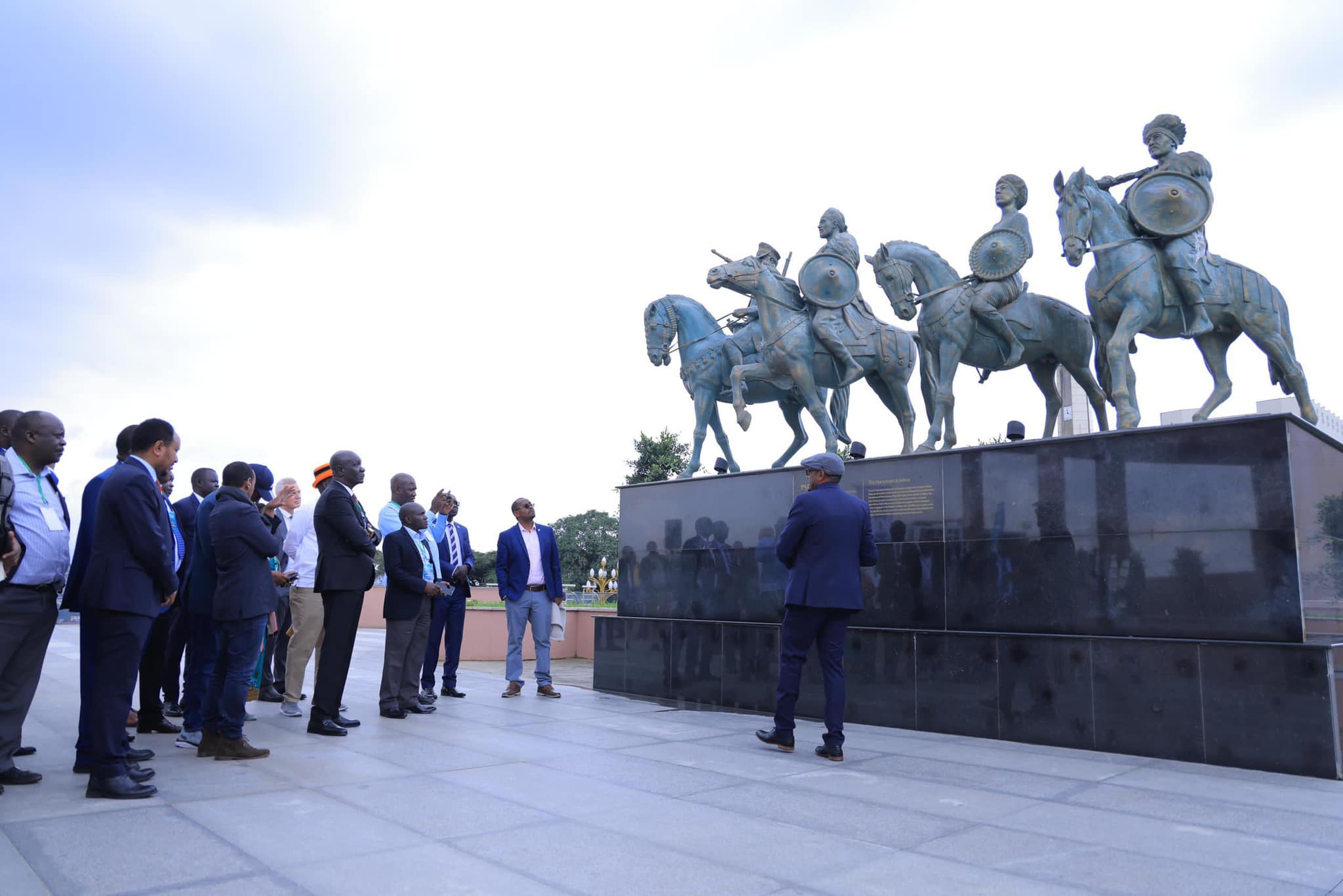 Read more about the article የኢጋድ አባል ሀገራት የቱሪዝም ሚኒስትሮች በአዲስ አበባ የሚገኙ ልዩ ልዩ የመስህብ ስፍራዎችን እየጎበኙ ነው