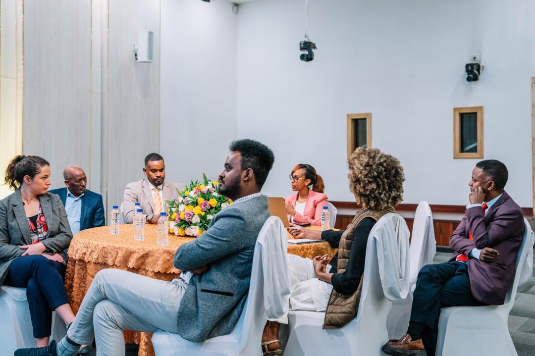 Read more about the article በኢትዮጵያ በሥራ ላይ ካሉ ታላላቅ አለምአቀፍ የሚዲያ ተቋማት የተወጣጡ የውጭ ጋዜጠኞች ጋር ሚዛናዊ እና ተጨባጭ የዘገባ ሽፋንን ለማሳደግ አላማ ያደረገ ውይይት ተካሄደ