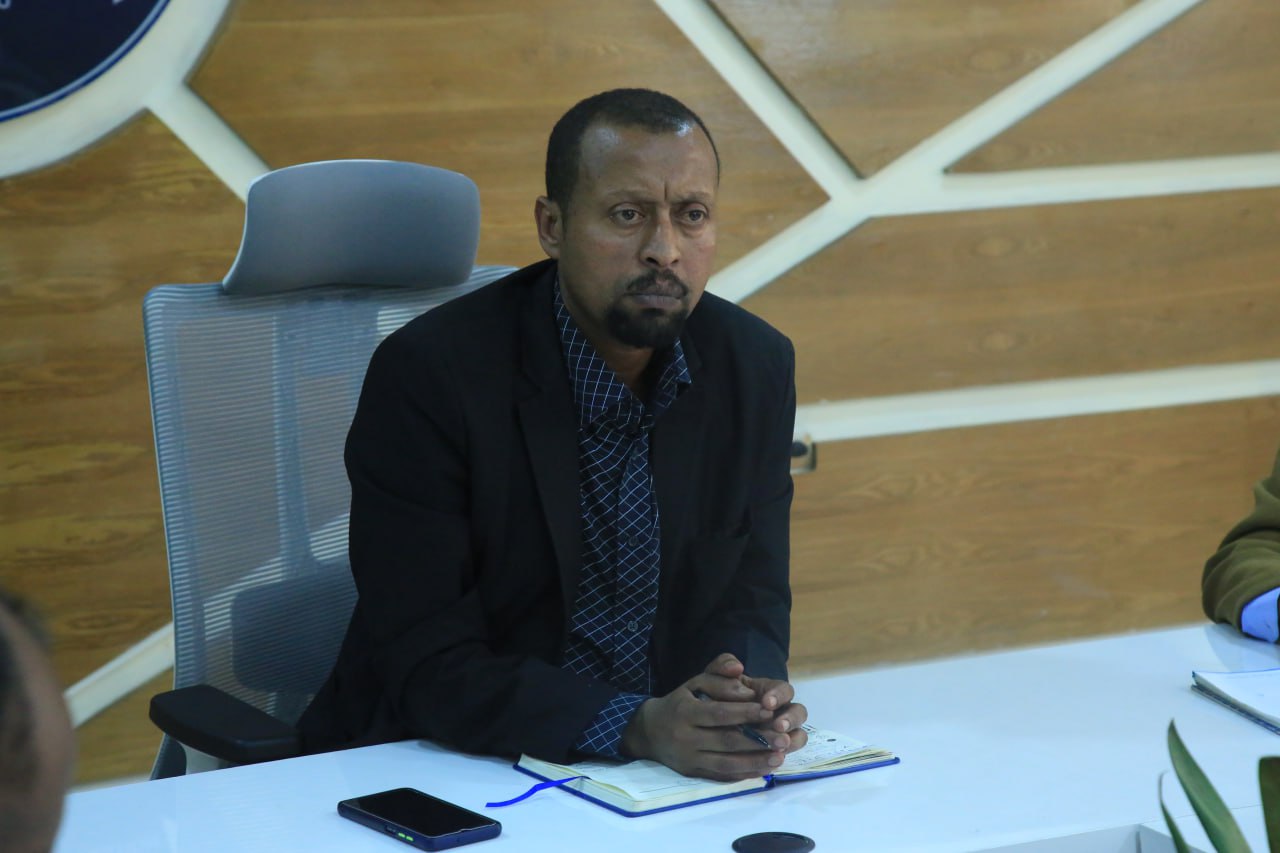Read more about the article በመዲናዋ በህገወጥ መንገድ ሲነግዱ የተገኙ ከ1ሺህ በላይ የንግድ ድርጅቶች ታሸጉ