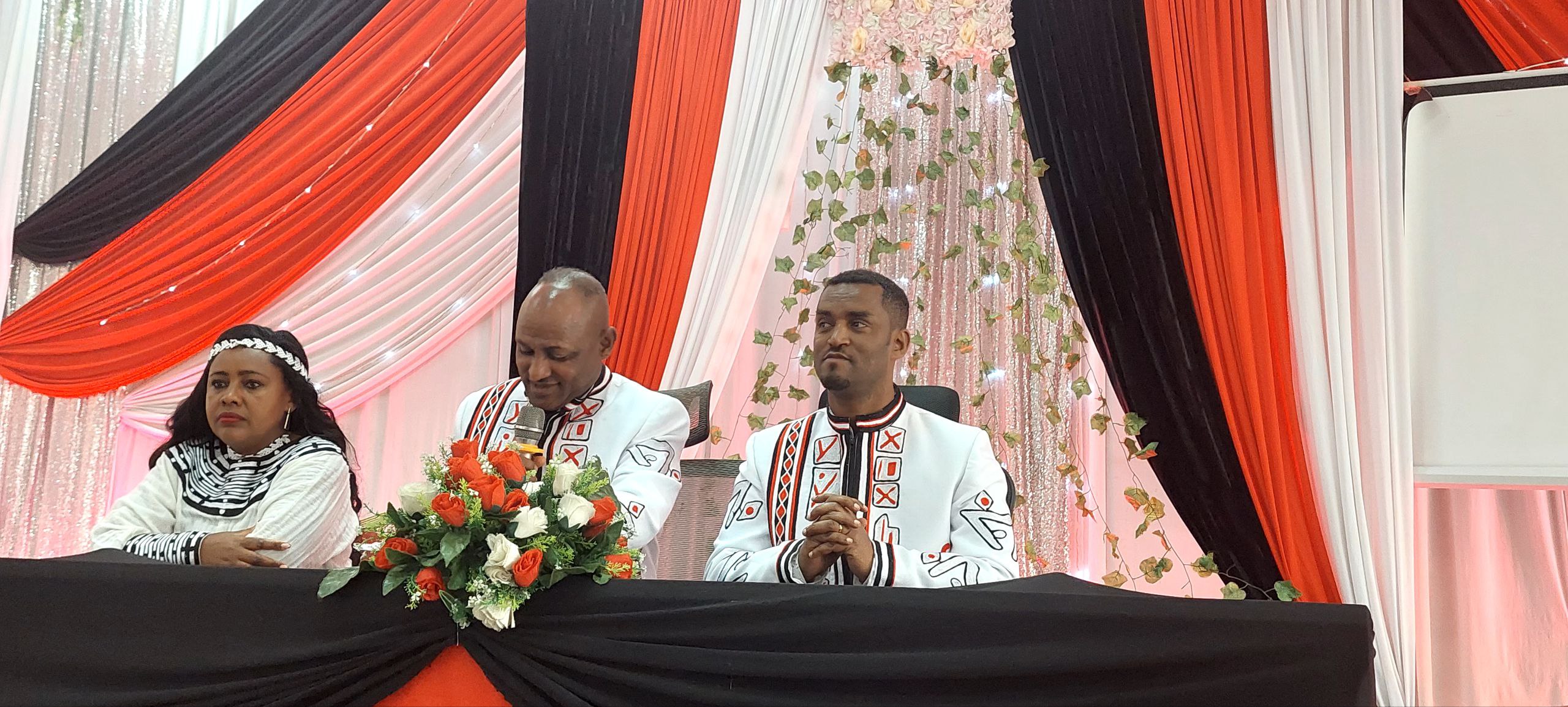 Read more about the article ኢሬቻ የሕዝቦችን አንድነት እና አብሮነት የሚያጎለብት በዓል ነው