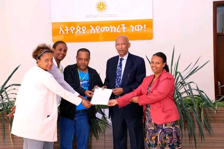 Read more about the article ሀገራዊ ምክክር ኮሚሽን ከዳያስፖራ ማህበራት አጀንዳ ተረከበ