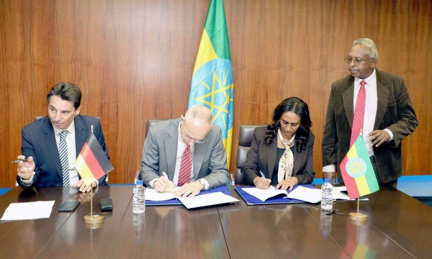 Read more about the article ኢትዮጵያ ከጀርመን ጋር ከ3.9 ቢሊየን ብር በላይ የድጋፍ ስምምነት ተፈራረመች