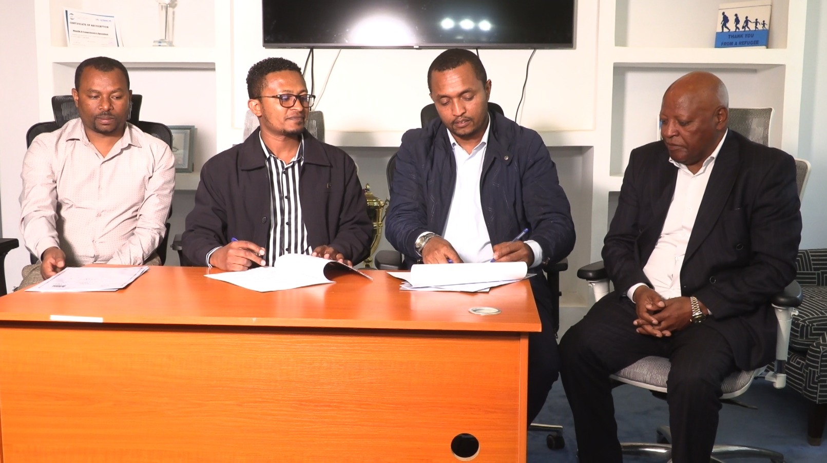 Read more about the article አዲስ ሚዲያ ኔትዎርክ እና የዳግማዊ ምኒልክ ኮምፕሬሄንሲቭ ስፔሻላይዝድ ሆስፒታል በጋራ ለመስራት የሚያስችላቸውን ስምምነት ተፈራረሙ