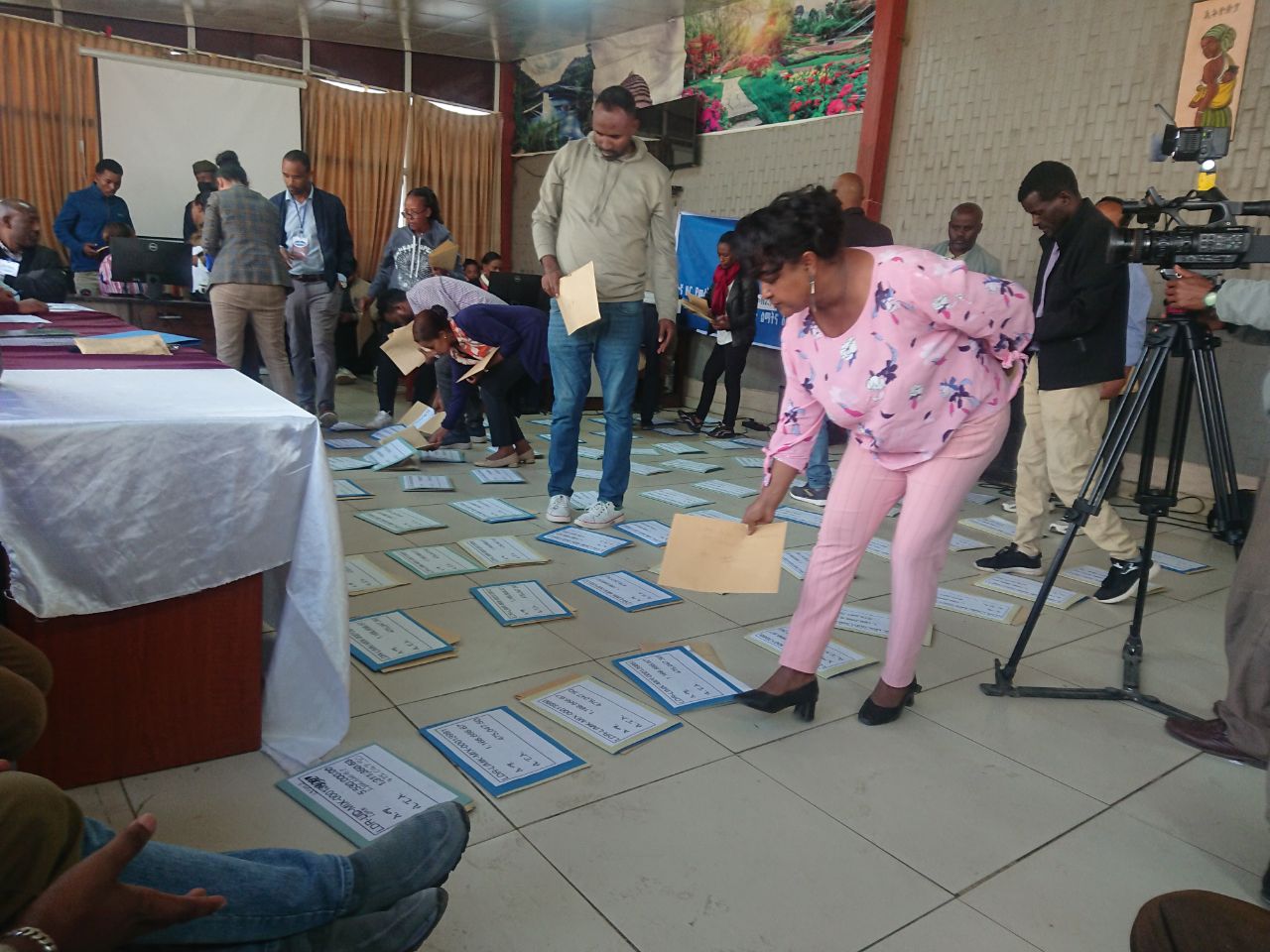 Read more about the article የመሬት ልማትና አስተዳደር ቢሮ 4ኛ ዙሩ ማጠቃለያ የመሬት ሊዝ ጨረታ ተከፈተ