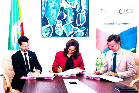 Read more about the article ኢትዮጵያና ፈረንሳይ የኢኮኖሚ ትብብር ስምምነት ተፈራረሙ