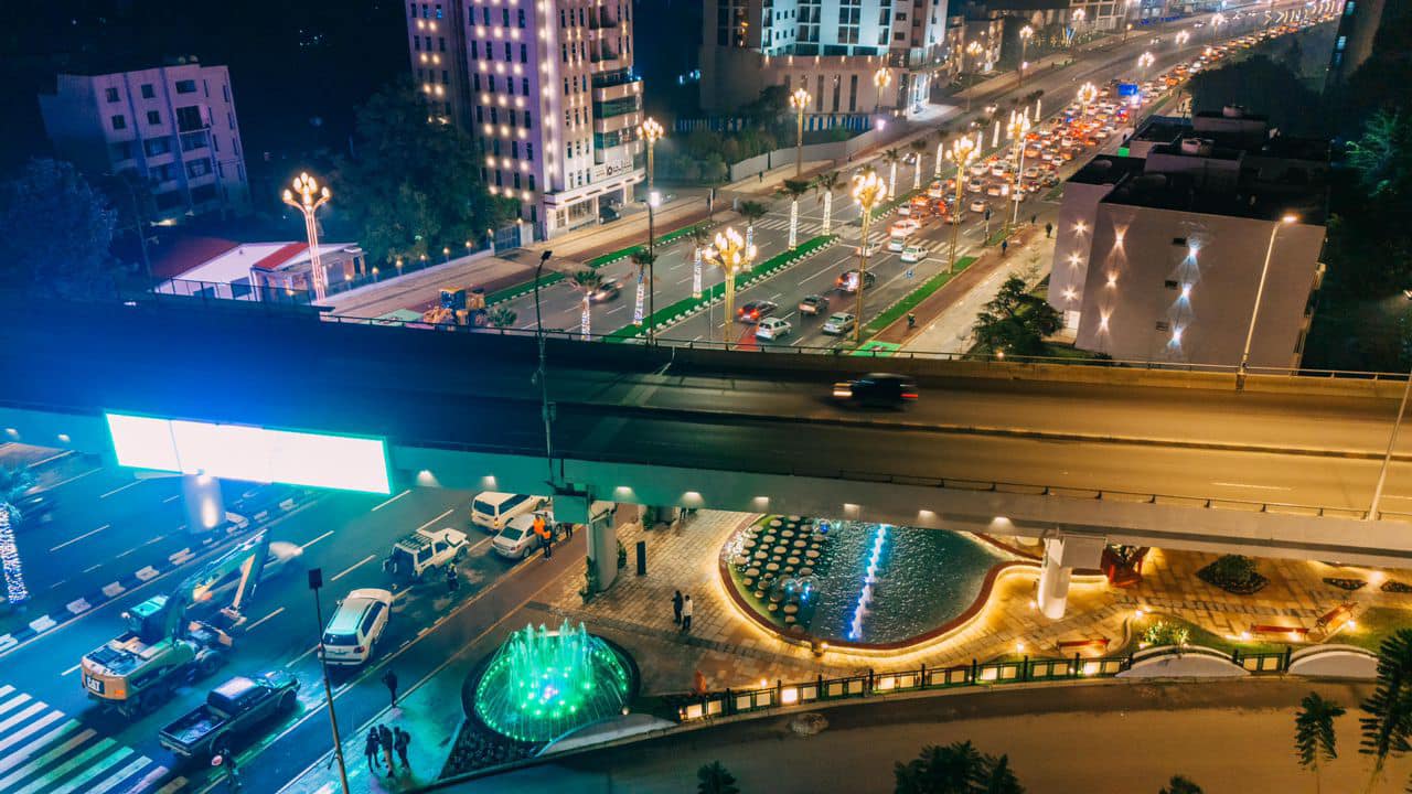 Read more about the article የአፍሪካ መዲና እና የፅናት ተምሳሌት የሆነችው አዲስ አበባ ዘመናዊነቷ ጎልቶ እየታየ ነው፦ የደቡብ አፍሪካው ምሁር