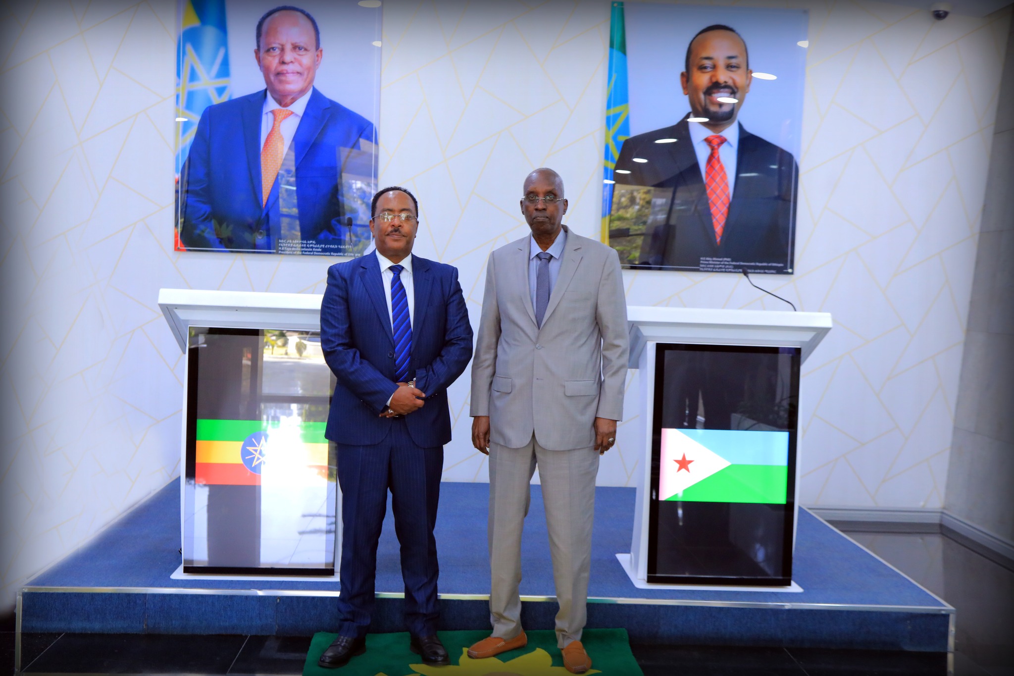Read more about the article የኢትዮጵያና የጅቡቲ የደኅንነት ተቋማት በድንበር አካባቢ የሚንቀሳቀሱ ጸረ-ሰላም ኃይሎችን ለመግታት የጋራ ግብረ-ኃይል አቋቁመው ለመሥራት ተስማሙ