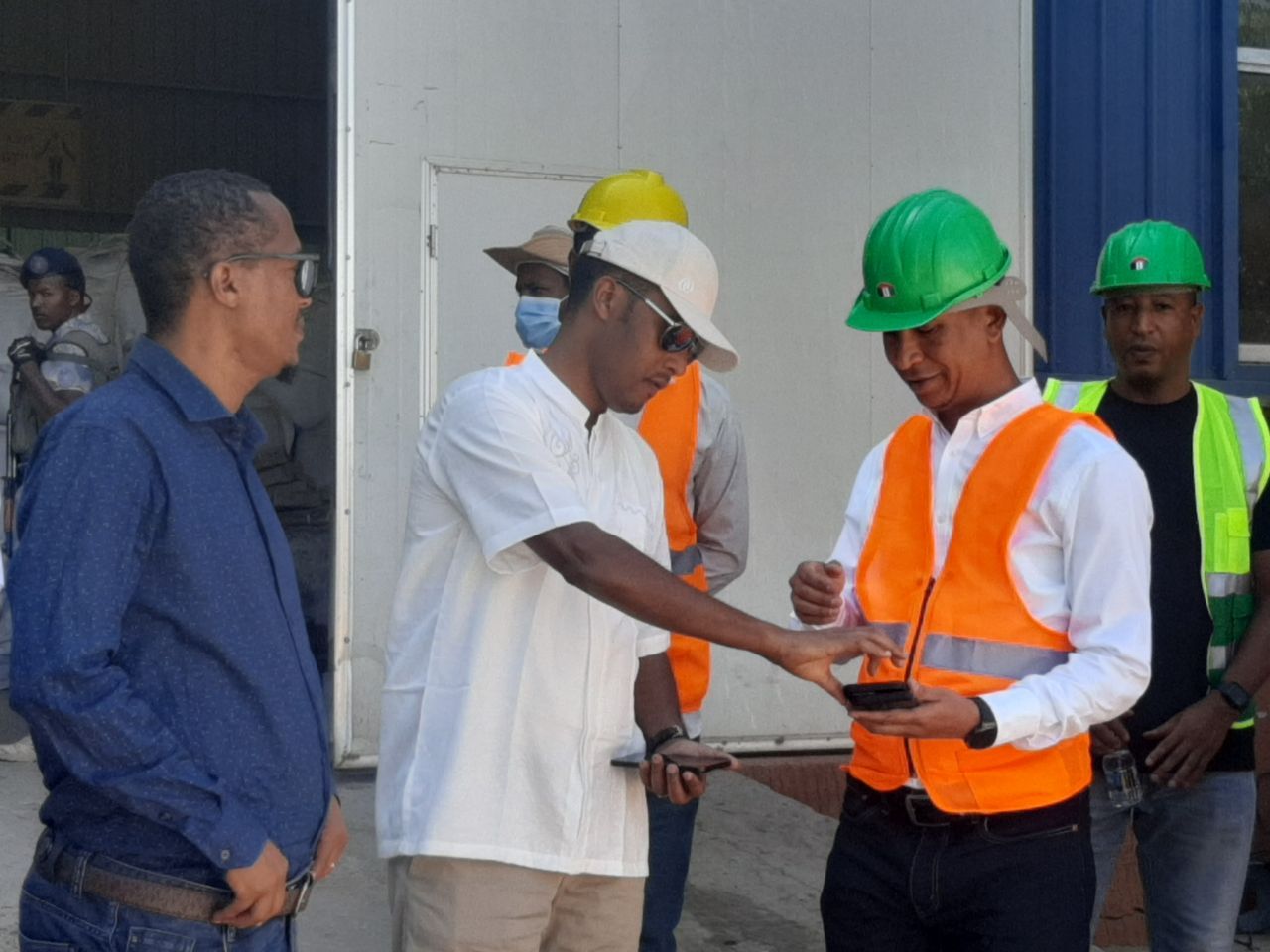 Read more about the article የማዕድን ሚኒስትር ሀብታሙ ተገኝ (ኢ/ር) በድሬዳዋ የኢንዱስትሪዎችን የስራ እንቅስቃሴ እየተመለከቱ ነው