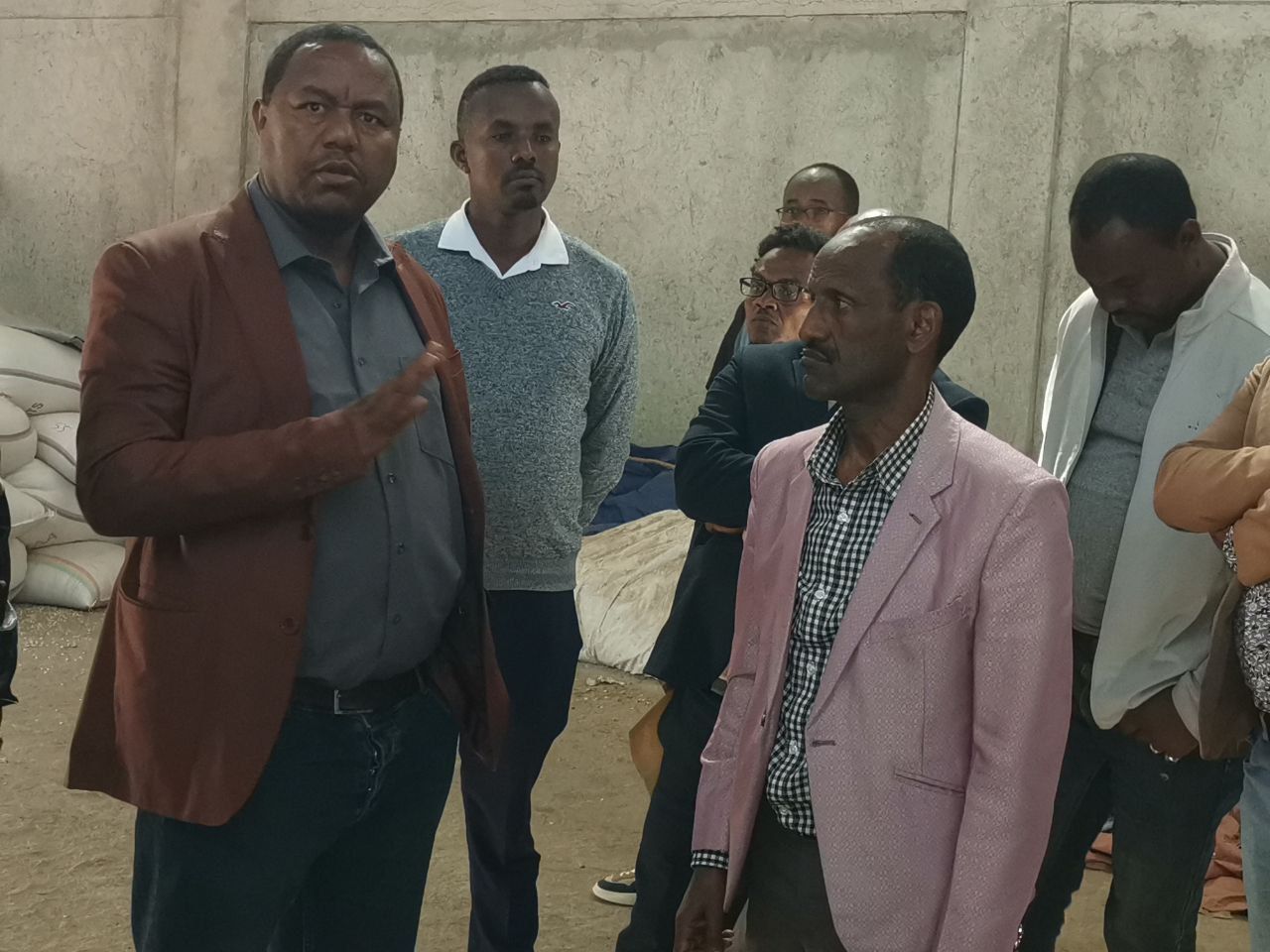 Read more about the article ለመጪዎቹ በዓላት የጤፍ አቅርቦት በተመጣጣኝ ዋጋ እና በስፋት እየቀረበ ነው፡- የአዲስ አበባ ህብረት ስራ ኮሚሽን