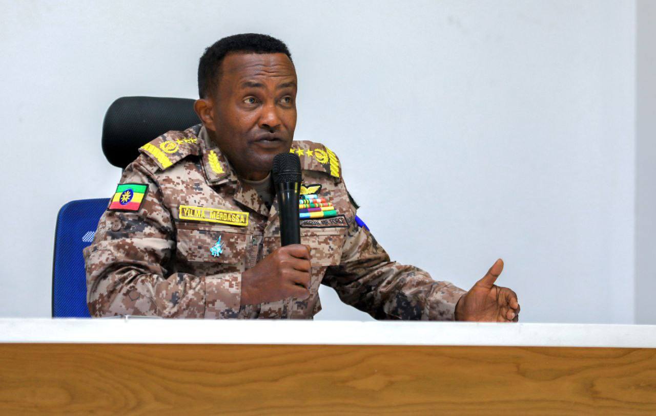 Read more about the article ለቢሾፍቱ ከተማ ለውጥና እደገት የኢትዮጵያ አየር ኃይል አስተዋፅኦ ተጠናክሮ ይቀጥላል:- ሌተናል ጄኔራል ይልማ መርዳሳ