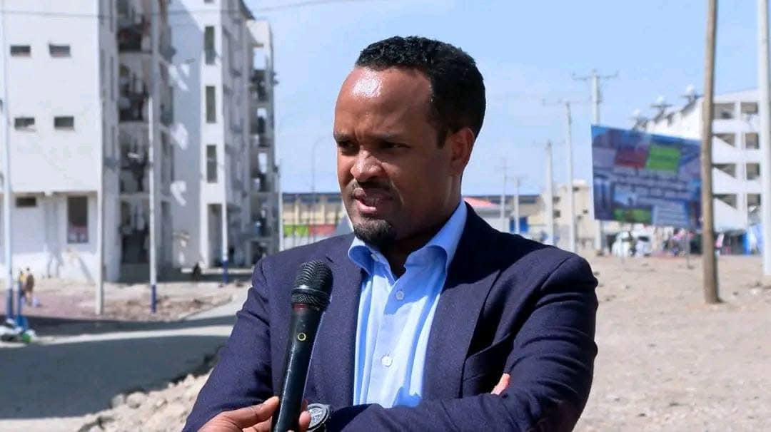 Read more about the article በአዲስ አበባ ለኢትዮጵያ ብቻ ሳይሆን ለአፍሪካ ተምሳሌት የሚሆን ስራ እየተሰራ ነው-አቶ አህመድ ሽዴ