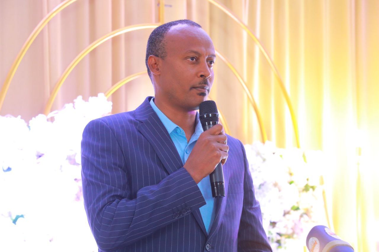 Read more about the article በከተማዋ በሰዉ ተኮር ስራዎች የተገኙ ዉጤቶችን አመራሩ በአገልግሎት አስጣጥ መድገም ይገባዋል፡-ጀማሉ ጀንበር (ዶ/ር) አሳሰቡ ::