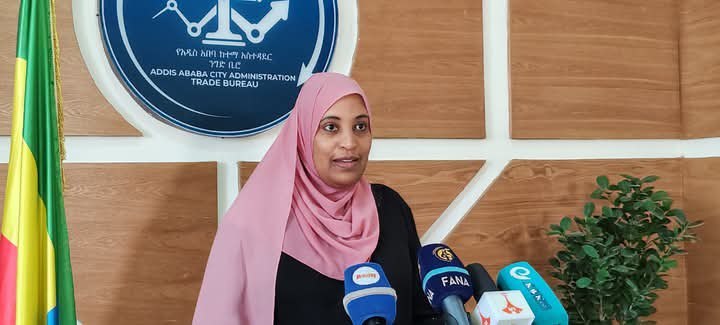 Read more about the article በህገ ወጥ መንገድ ሲዘዋወር የነበረ ከ28 ሺህ ሊትር በላይ ነዳጅ ተወርሷል፡- ንግድ ቢሮ
