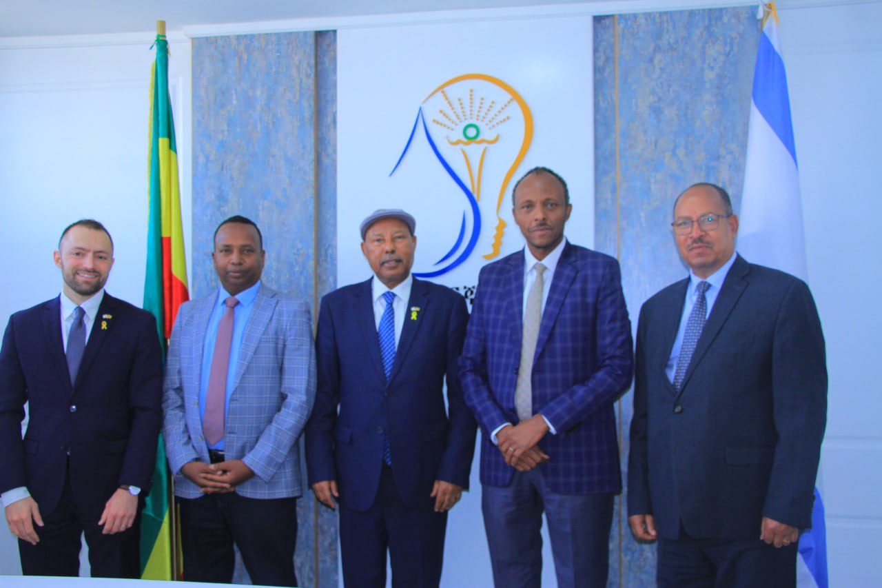 Read more about the article የኤሌክትሪክ ኃይል ከኬንያ ወደ ታንዛንያ የሚያስተላልፈው መስመር የሙከራ የኃይል አቅርቦት ጀመረ