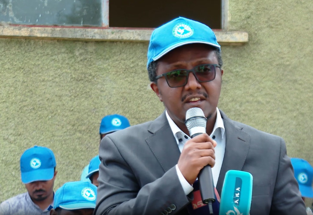 Read more about the article የሰላም ጥሪውን የተቀበሉ የቀድሞ ታጣቂዎችን መልሶ የማቋቋም ተግባራት ተጠናክረው ቀጥለዋል – ኮሚሽነር ተመስገን ጥላሁን
