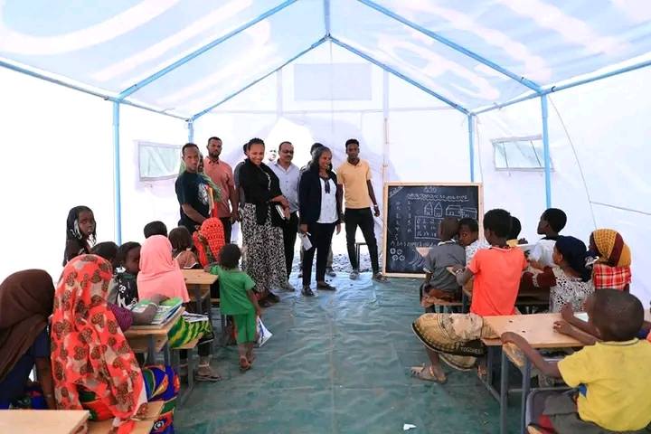Read more about the article የምክር ቤት አባላት ቡድን በአፋር ክልል በርዕደ መሬት የተጎዱ ዜጎችን ጎበኘ