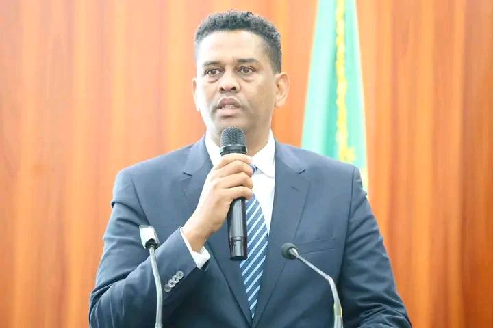 Read more about the article ባለፉት ስድስት ወራት በወጪ ንግድ ዘርፍ 3 ነጥብ 28 ቢሊየን ዶላር ገቢ ተገኝቷል-ካሳሁን ጎፌ (ዶ/ር)